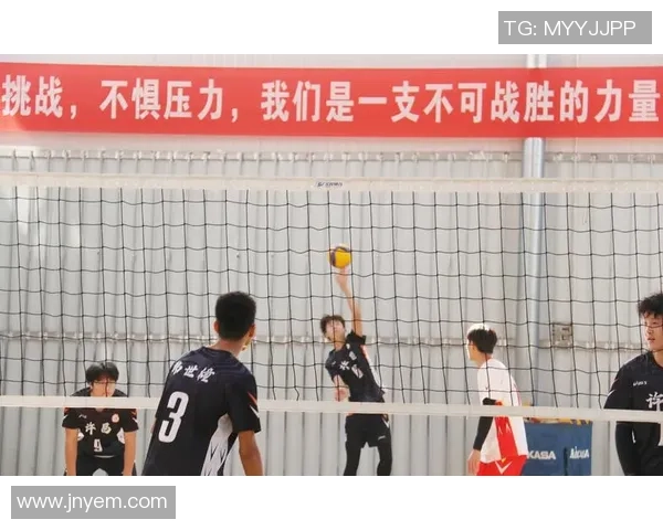 南京排球队的团队协作之道:探索排球运动中的默契与配合技巧 南京排球队的团队协作之道:探索排球运动中的默契与配合技巧