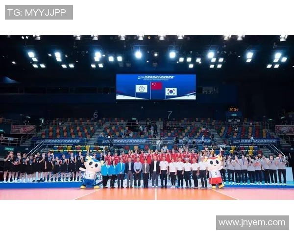 深圳排球队的团队协作揭秘:排球巨献背后的默契与拼搏精神 深圳排球队的团队协作揭秘:排球巨献背后的默契与拼搏精神