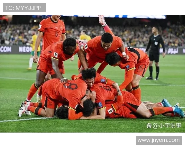 10月10日足球明星盛典回顾与精彩瞬间盘点 10月10日足球明星盛典回顾与精彩瞬间盘点