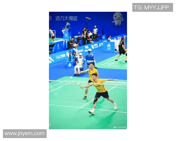 成都羽毛球队在钻石联赛中以78分稳居积分榜首位展现强劲实力